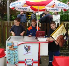 Wir warten auf die Eiskunden